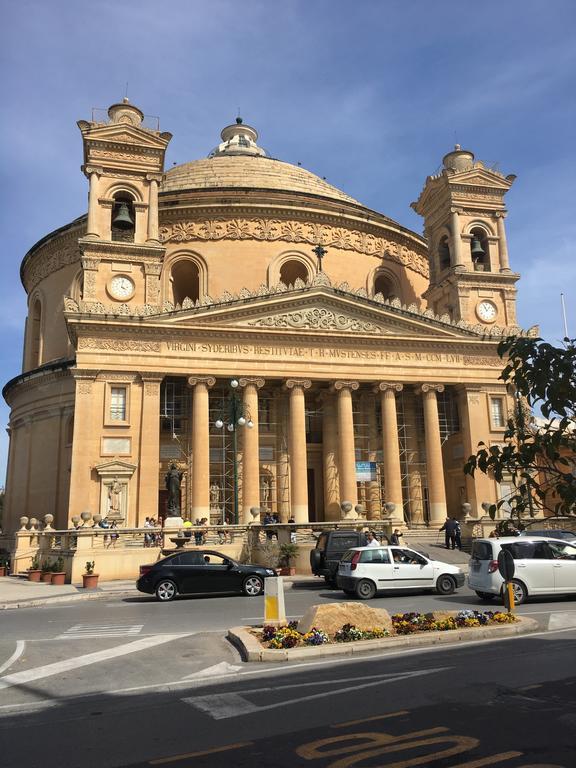 Apartment 81 Mosta Exterior photo